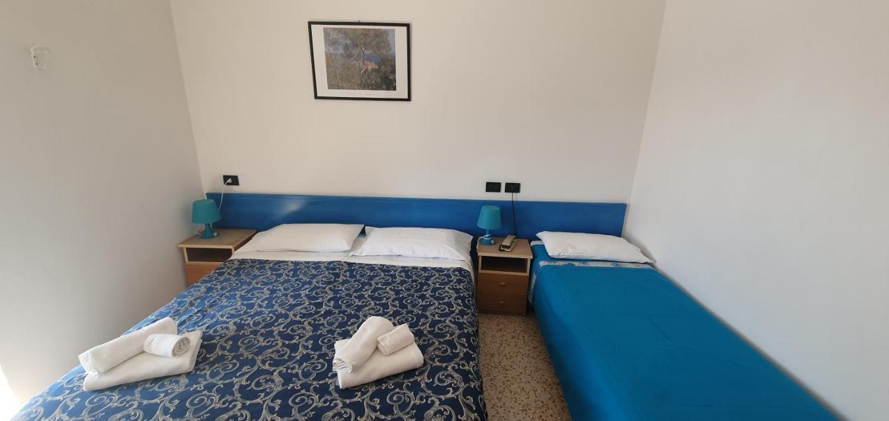 Arix Hotel Rimini Exterior photo